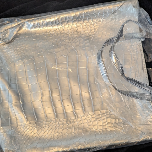 New Snake Embossed Holographic Tote - Picture 2 of 3